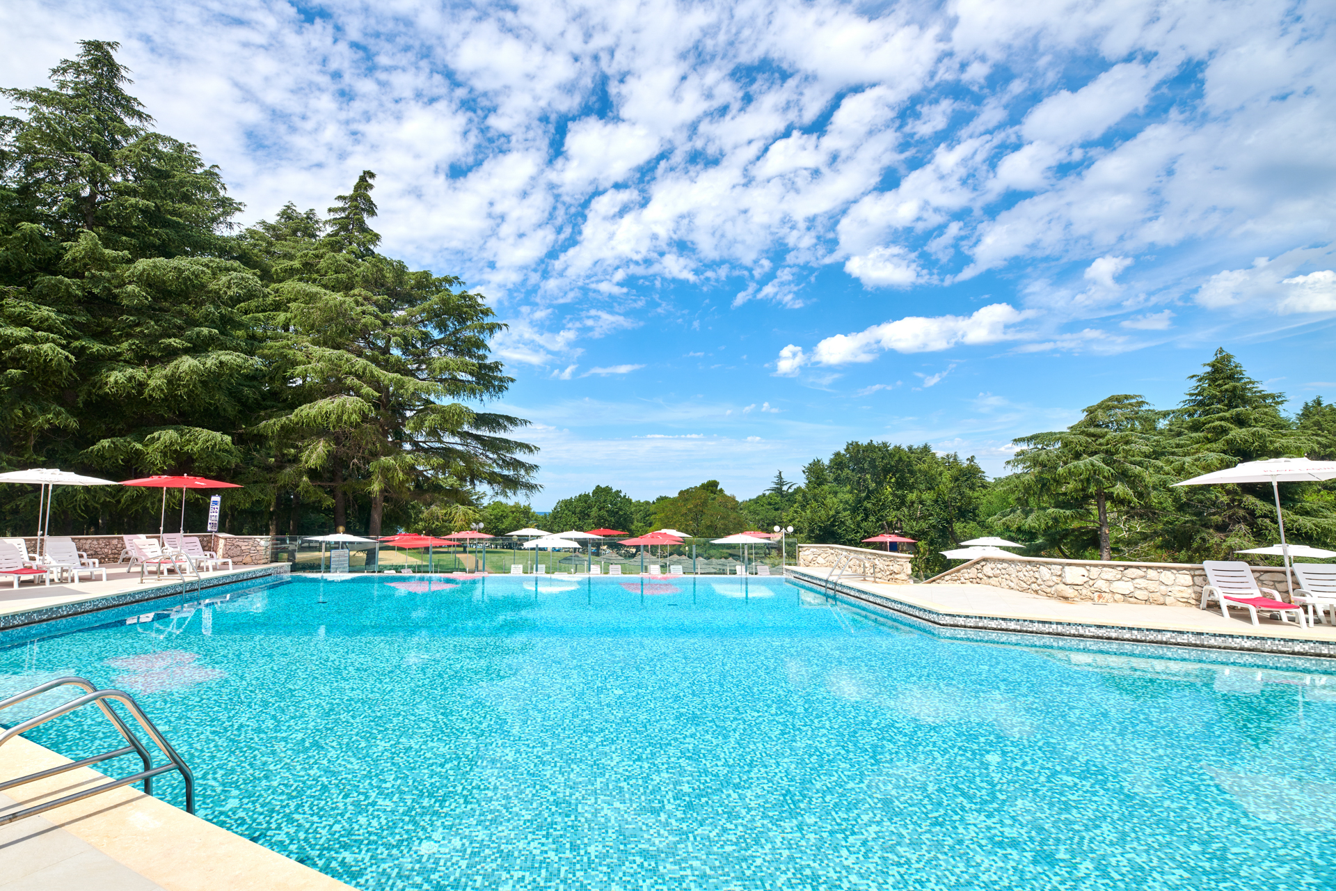 hotel mediteran pools