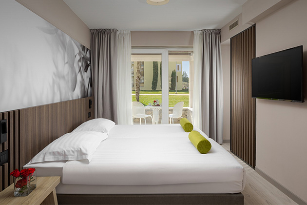 Classic soba z balkonom park stran - Family