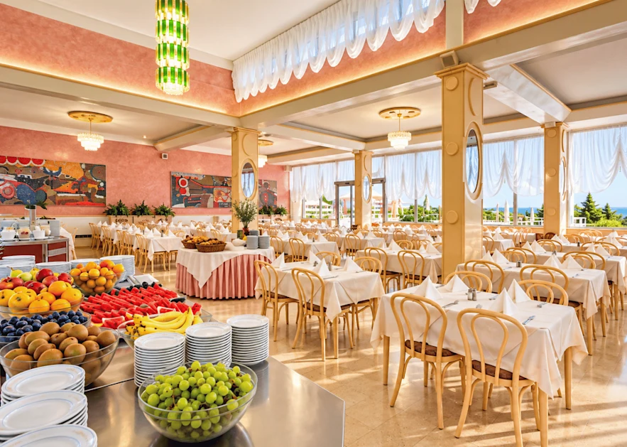 Hotel Istra - Restaurant (2)