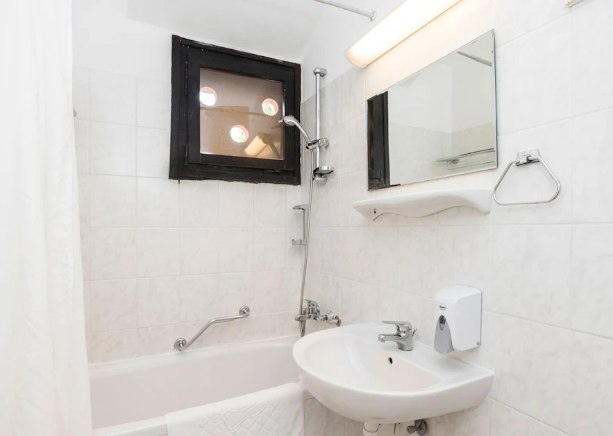 apartments-savudrija -plava-laguna-classic-apartment -4+2-family-1