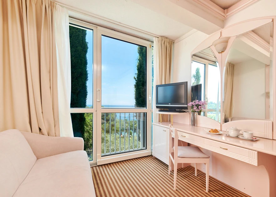 Hotel Zorna Plava Laguna -Classic Room Sea Side Family