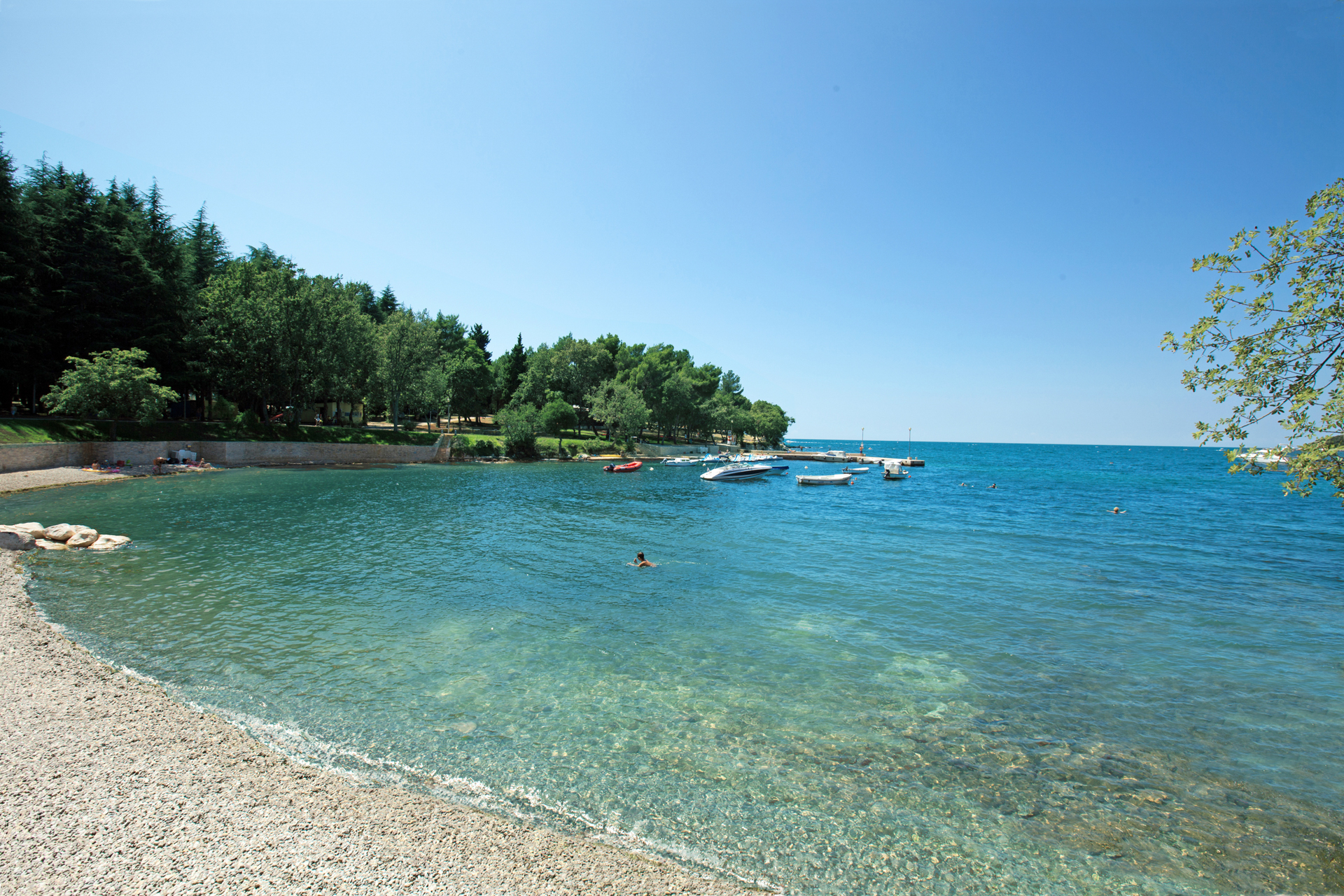 hotel-mediteran-plava-laguna-beach