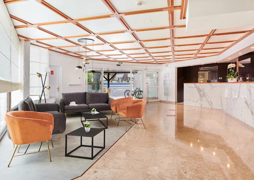 apartments-galijot-plava-laguna-reception-area
