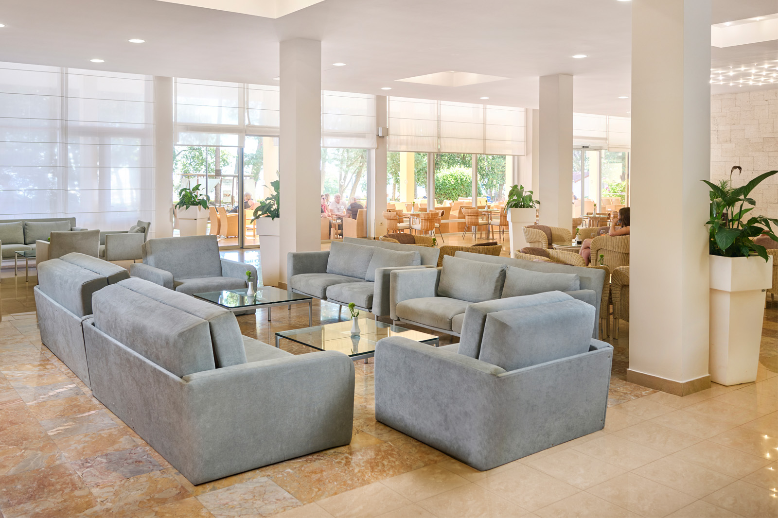 0002 Hotel Aurora Plava Laguna 2024 reception & Lobby (2)