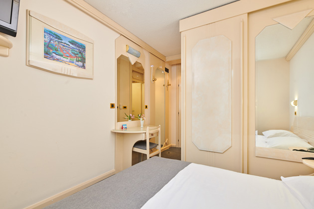 Hotel Gran Vista Plava Laguna Economy single room - E1 (2)