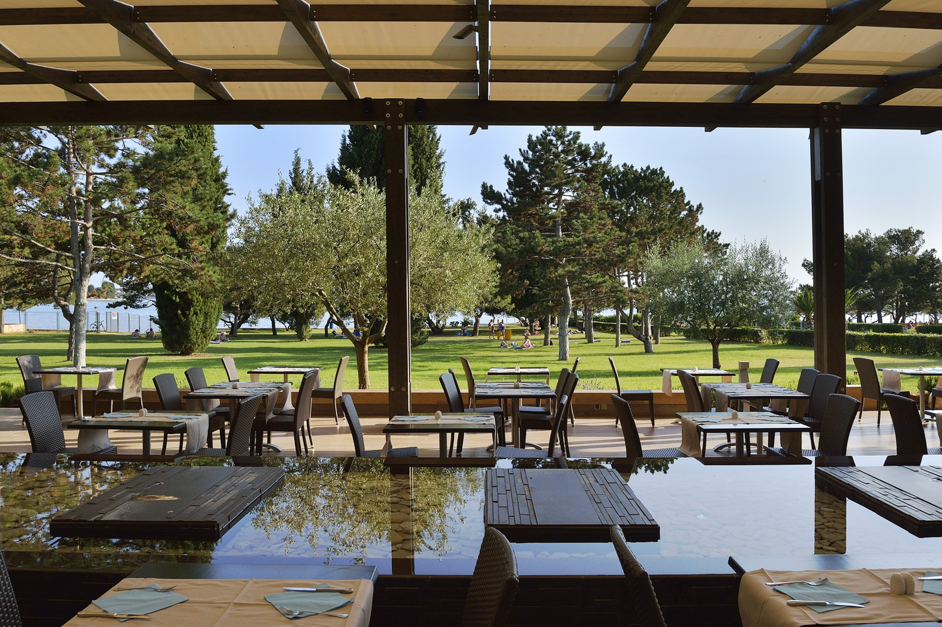 Materada restaurants & bars