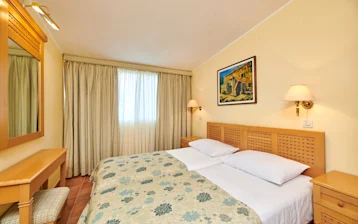 apartments-bellevue-plava-laguna-accommodation-units-classic-apartment-fo-4+1-persons-2