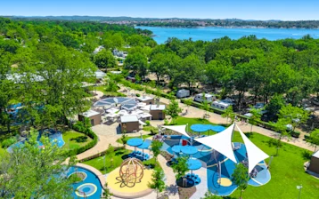 0023 137653 Istra Camping Camping Bijela Uvala 2025 Play Eat Chill zone panorama (4)