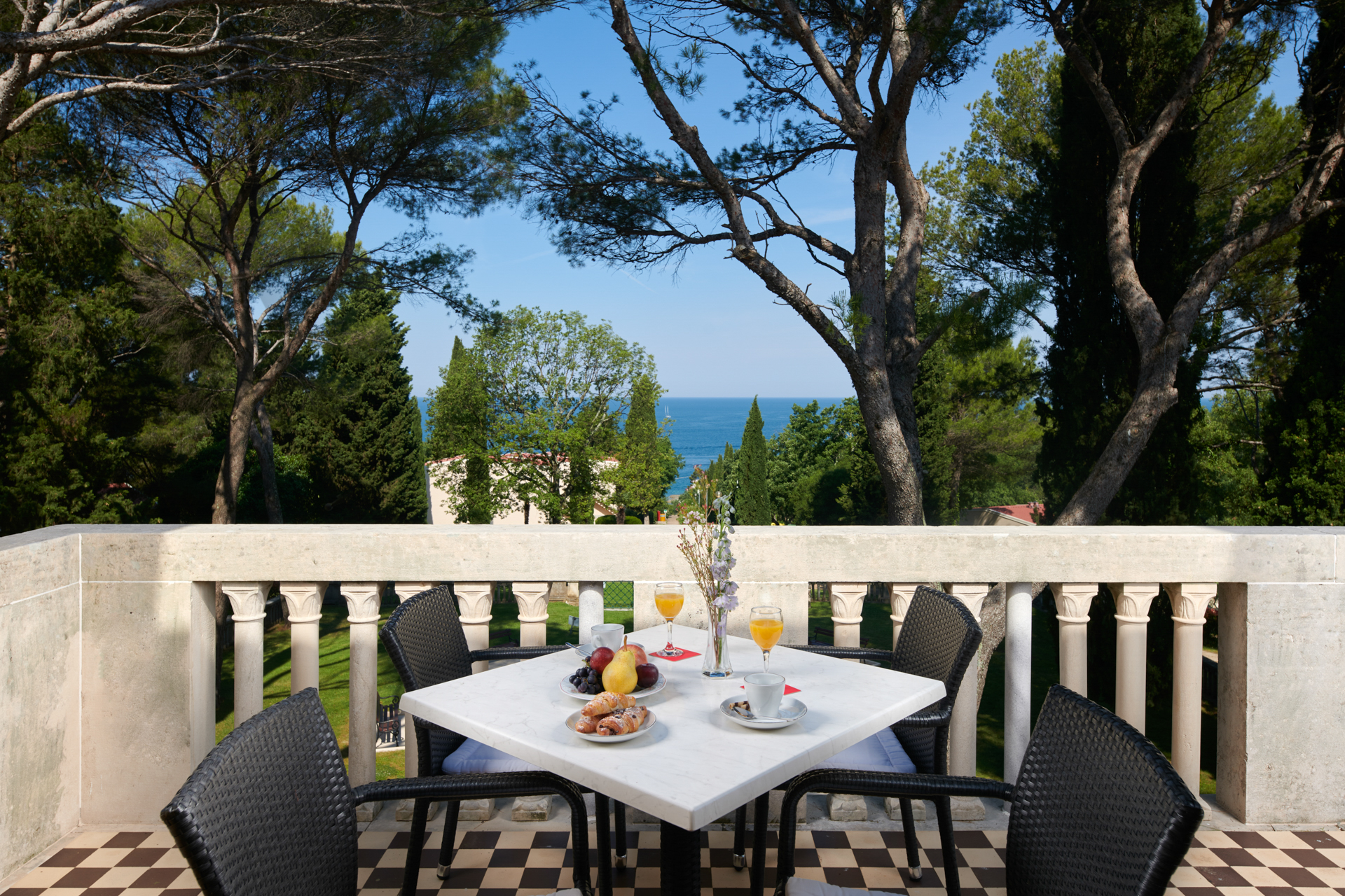 Apartments Bellevue gallery 2