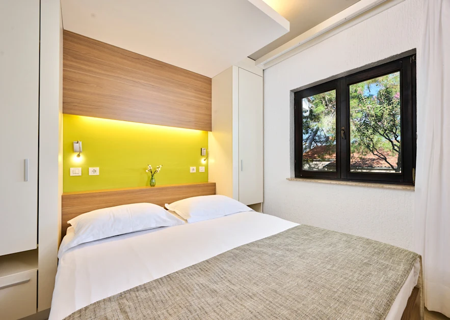 apartments-galijot-plava-laguna-classic-apartment-for-4+1-person-1