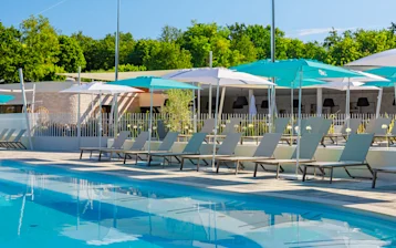 Bijela uvala offers banner desktop