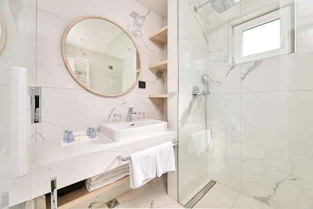 istrian-villas-plava-laguna-premium-villa-beachfront-1