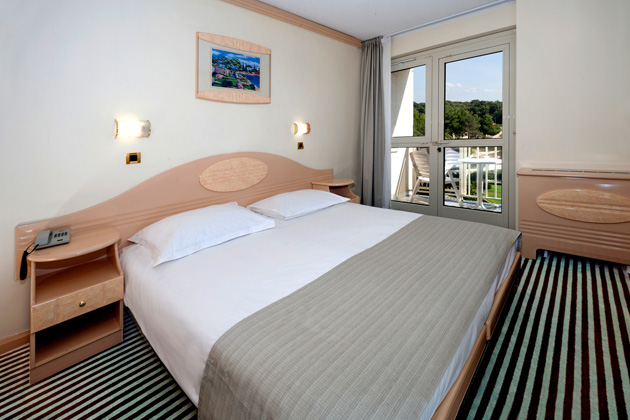 Hotel Istra Classic Room with balcony sea side5