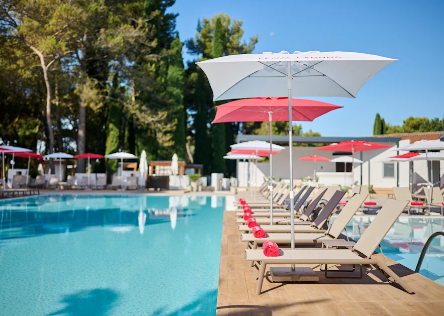 pelegrin-pool (1)
