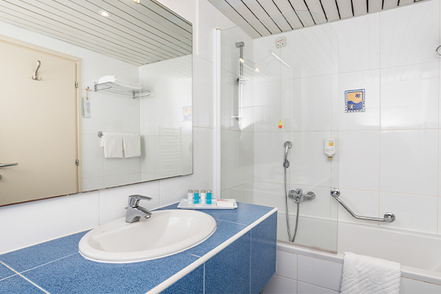 Hotel Umag Plava Laguna 2016 Classic room park side C2P (1)