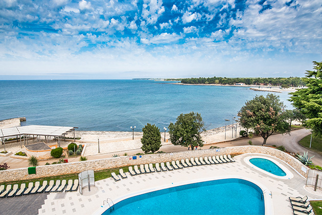 Hotel Umag Plava Laguna 2016 Premium room balcony sea side view P2BN (1)