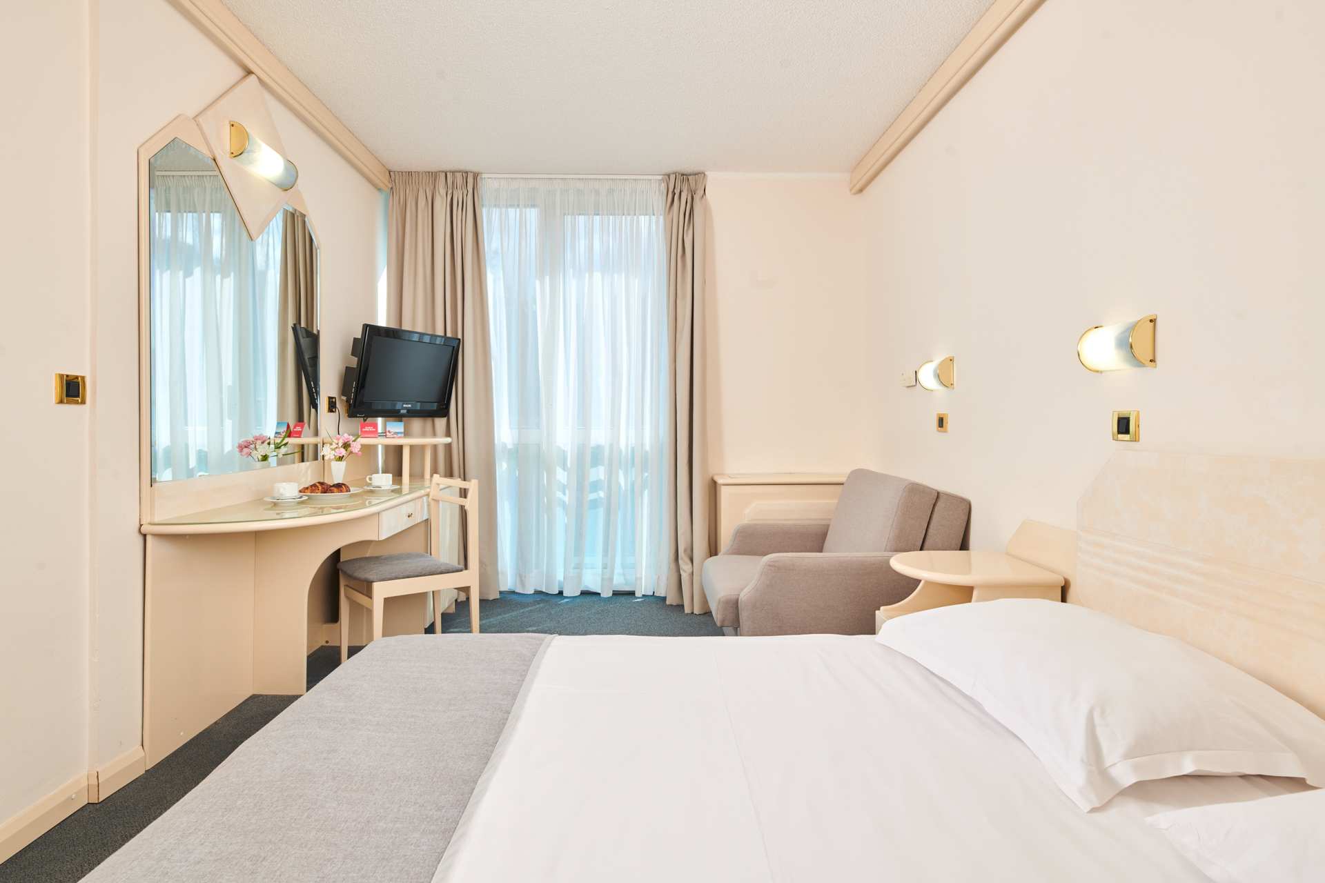 hotel gran vista economy room