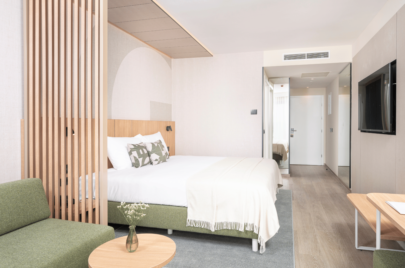 Hotel Garden Istra classic room with balcony park side extra bed room (12)