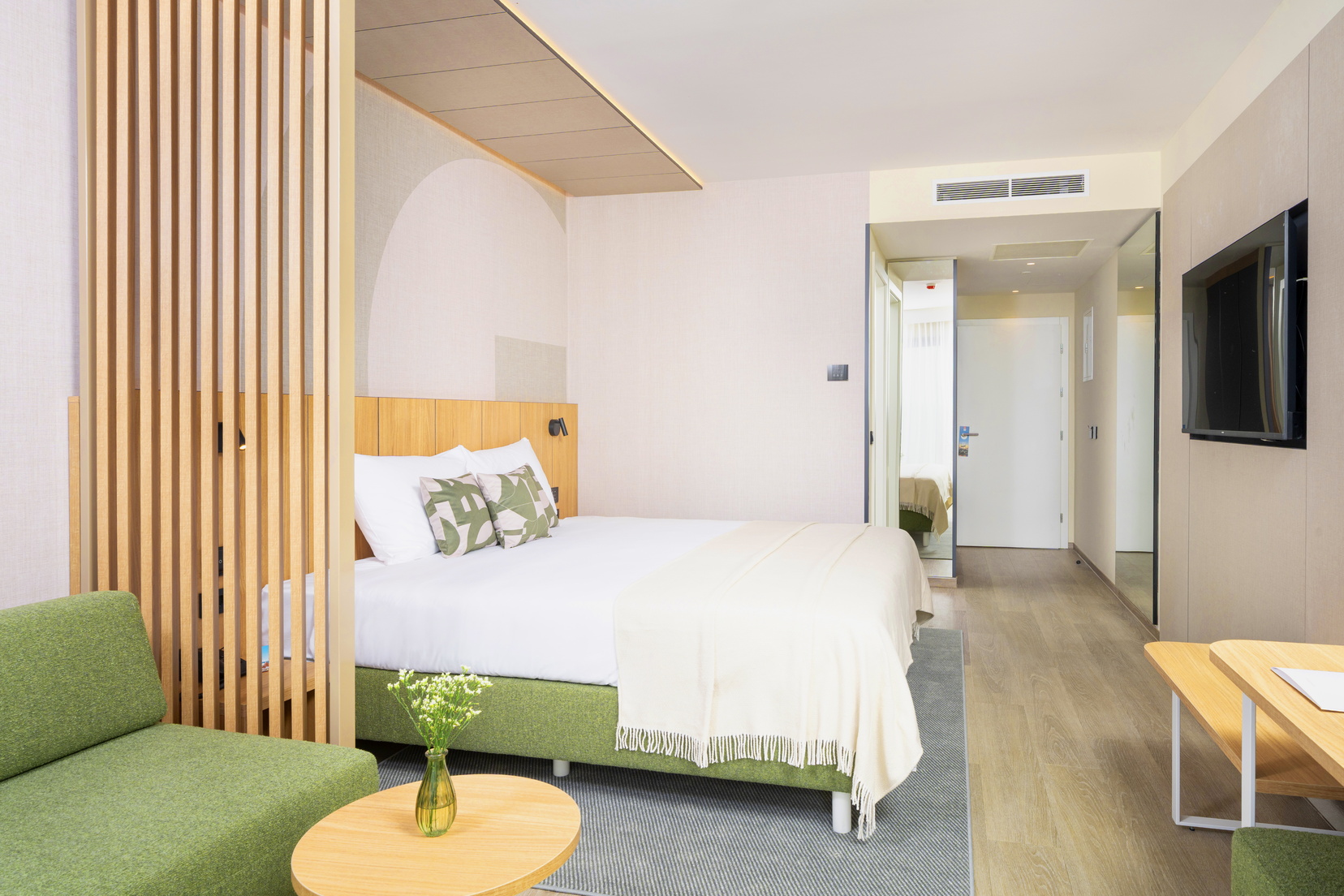 Hotel Garden Istra classic room with balcony park side extra bed room (12)