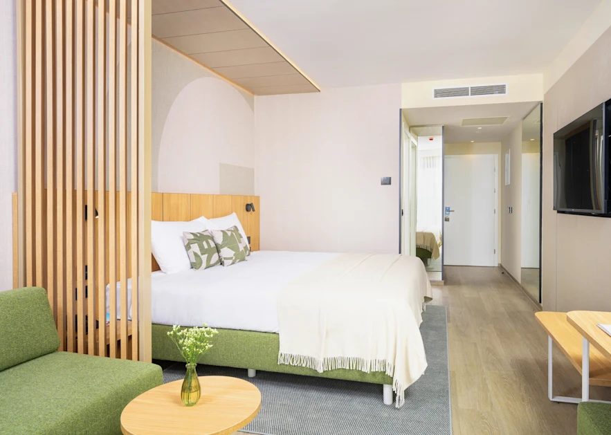 Hotel Garden Istra classic room with balcony park side extra bed room (12)
