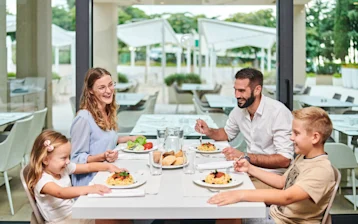 Park Resort - Restaurants and Bars - Hotel Restaurant