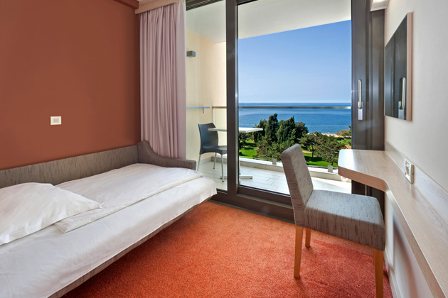 Hotel Materada Plava Laguna Suite with balcony sea view U3BM-2
