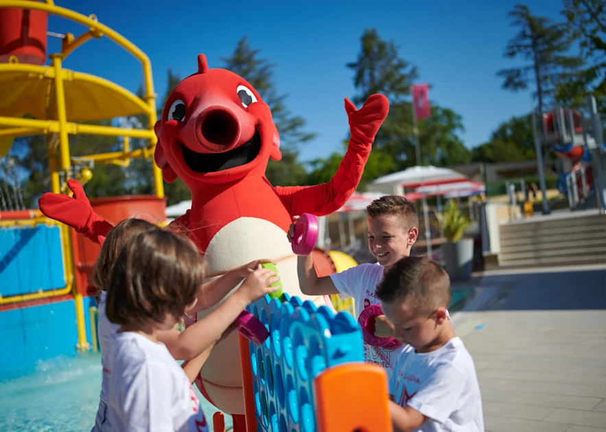 villas-park-plava-laguna-activities-and-experiences-mascot-pepi-1