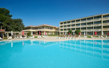 Hotel Aurora Plava Laguna 2024 outdoor swimming pool (5)