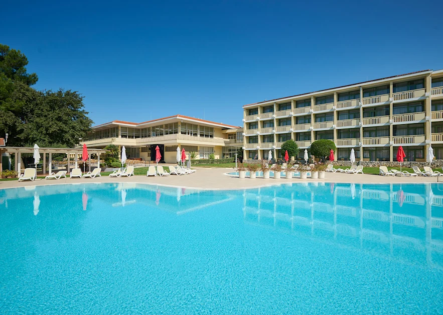 Hotel Aurora Plava Laguna 2024 outdoor swimming pool (5)