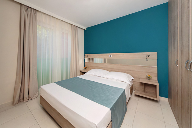 Apartments Katoro Plava Laguna Katoro Superior 5 Balcony Park side SA2BP3 (6)