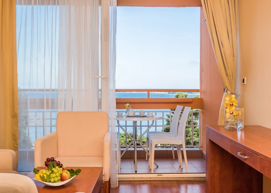 hotel-umag-plava-laguna-suite-balcony-sea-view