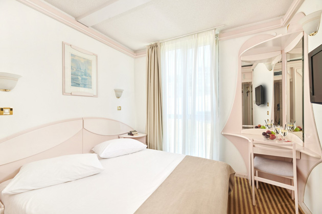 Economy Zimmer mit Französisches Bett