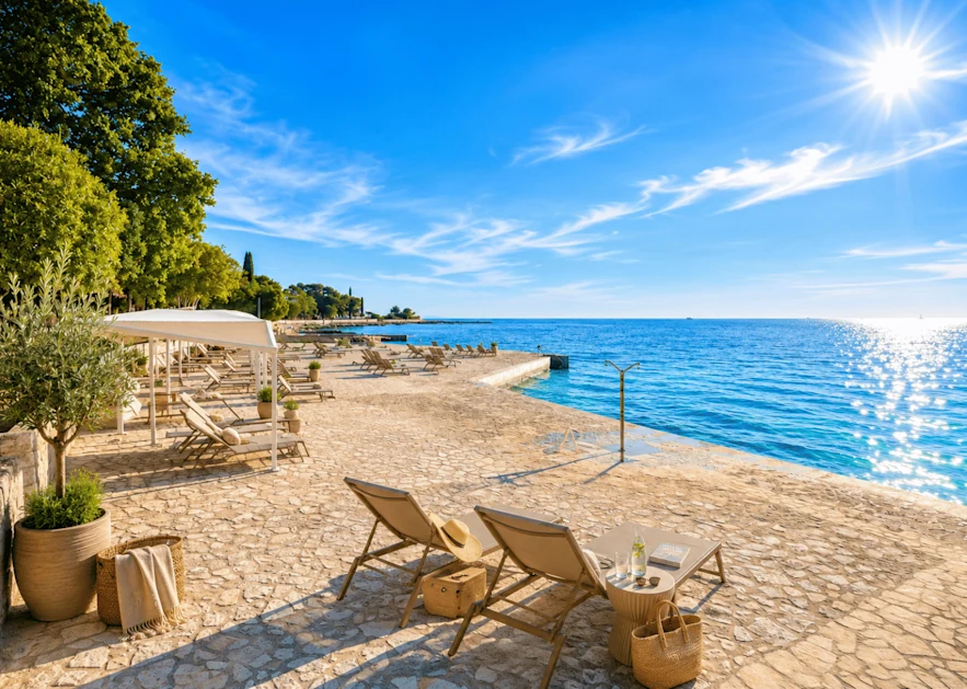 Hotel Pelegrin - beach