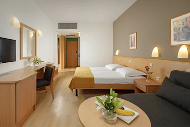 Hotel Aurora Plava Laguna 2024 Accommodation units Premium room with balcony sea side P3BN (1)