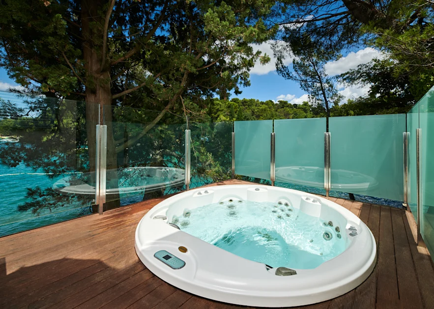 Apartments Galijot Plava Laguna jacuzzi