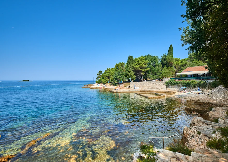 apartments-bellevue-plava-laguna-beach-1