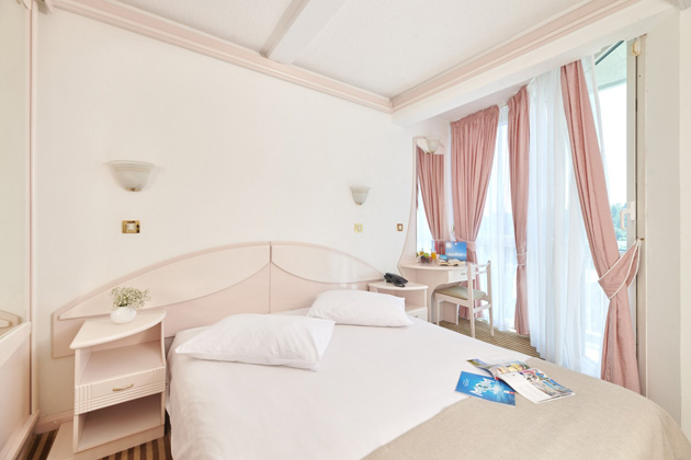 Classic Zimmer mit Balkon Meerseite - Family