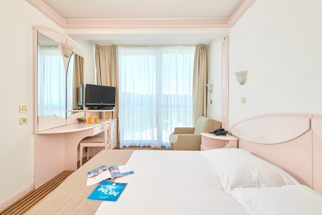 Hotel Zorna Plava Laguna 2021 Accommodation Units Economy Room E2 (1)