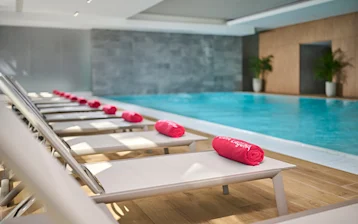 pelegrin-wellness-indoor-pool