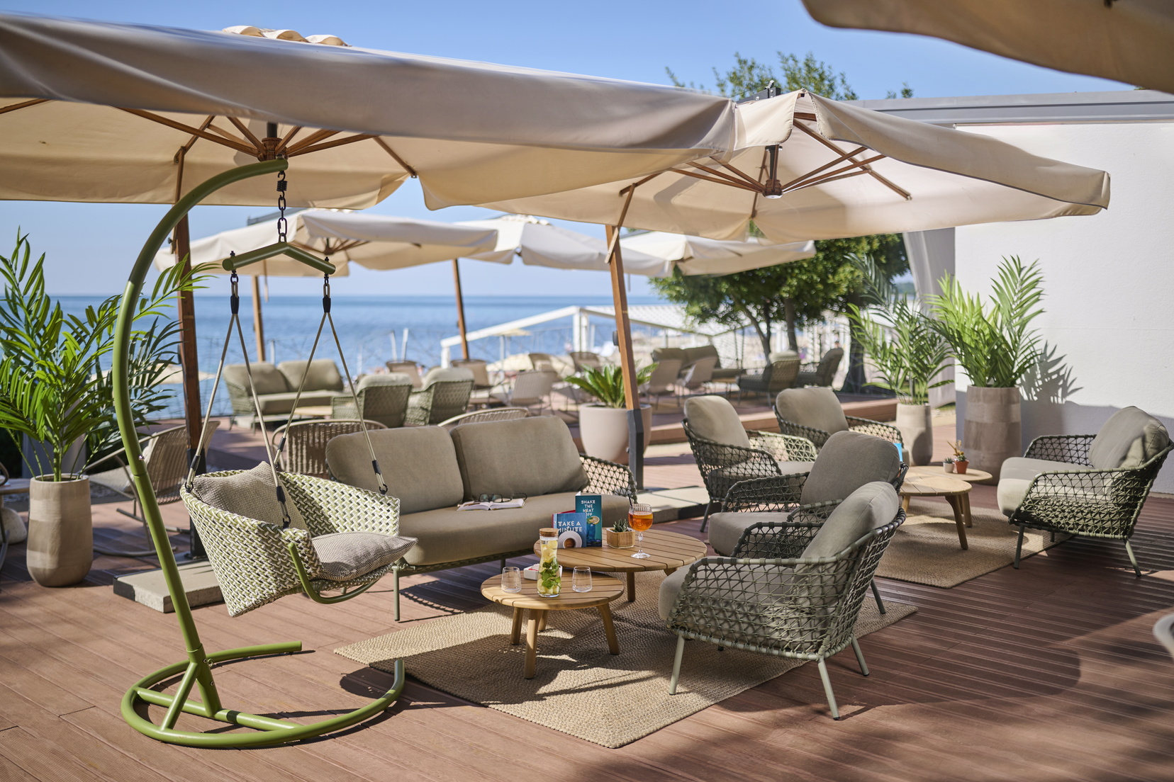 142817 Hotel Pelegrin Plava Laguna 2026 Beach&amp;Snack bar Mare (11) 1656x1104