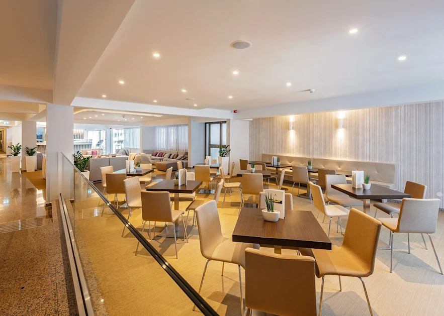 hotel-zorna-plava-laguna-restaurants-bars