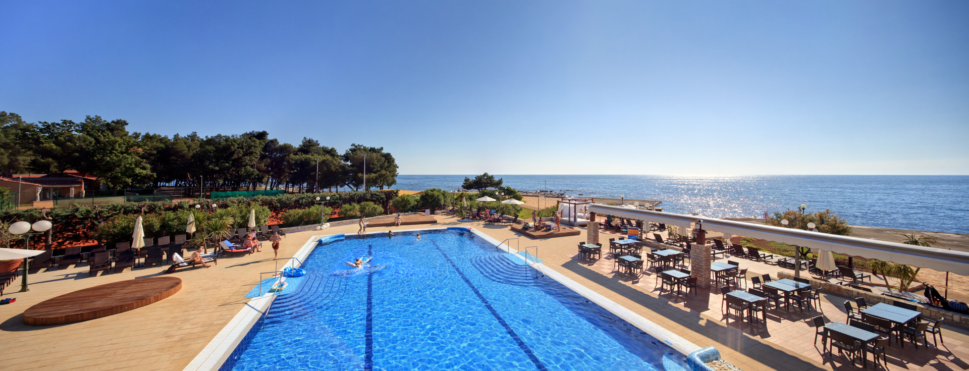 camping-stella-maris-pools-beaches-ogrille-pool