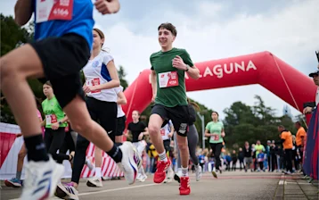 Family run 0007 01 0272