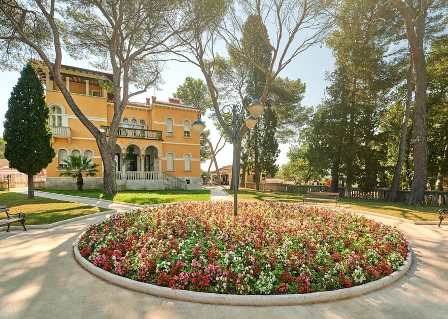 apartments-bellevue-plava-laguna-villa antonija