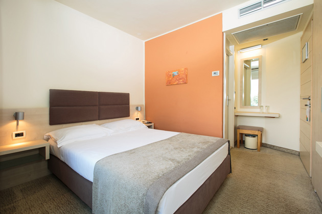 Hotel Mediteran Plava Laguna Classic room with balcony park side C2BP