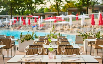 garden suites park restaurants&bars