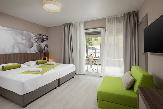 Residence Garden Istra classic balcony park side 4