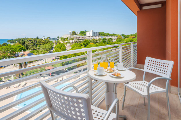 Hotel Albatros 2025 Suite with balcony seaside U3BN