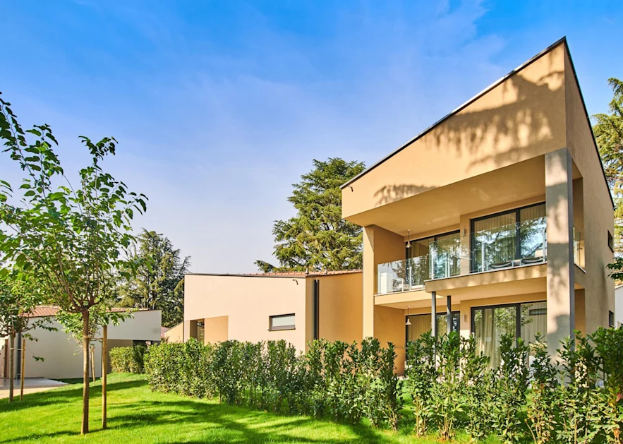 superior-garden-suite-with-balcony-park-side