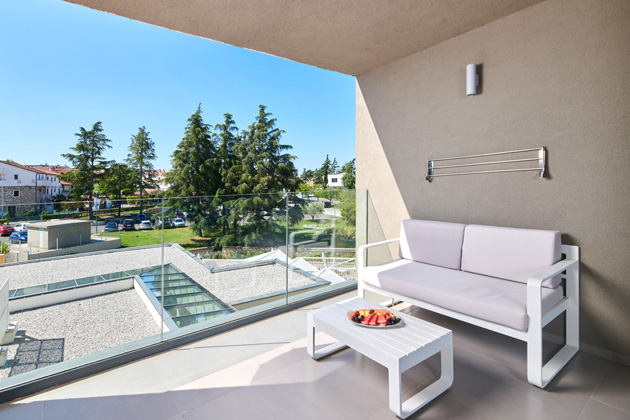 Park Resort Plava Laguna 2021 Hotel Park Suite with balcony park side U4B (5)